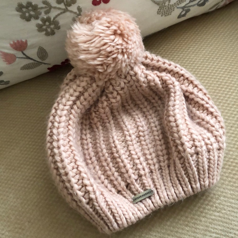 ❤️❤️❤️Steve Madden Beret ~ blush